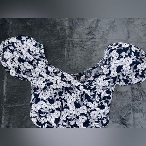 J. Crew puff sleeve top XL like new